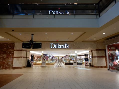 dillard's jordan creek.